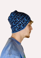 Load image into Gallery viewer, REPEAT LOGO BEANIE - BLUE/BLACK
